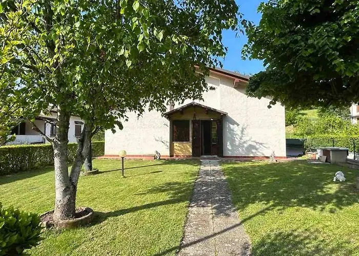 Immersa Nel Appartamento Monteombraro