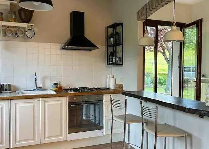 Immersa Nel Appartamento Monteombraro